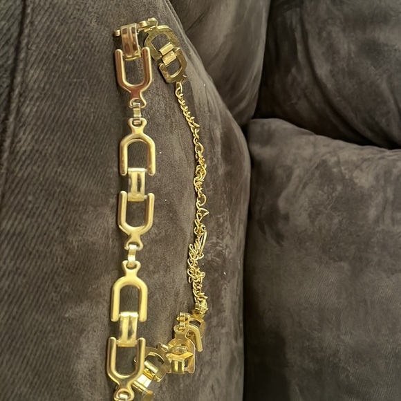 Gold chain belt - Picture 3 of 3